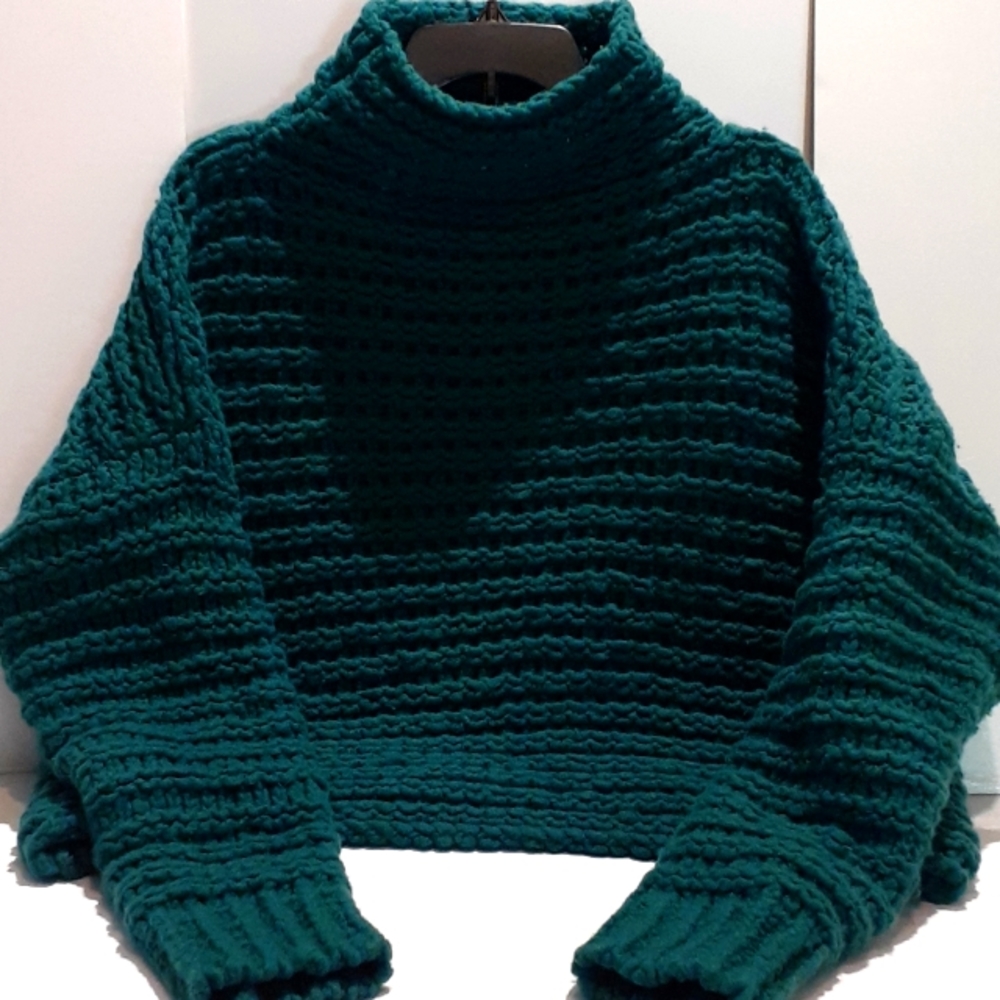 FREE PEOPLE Chunky Knit Sweater Color saturated Teal Green